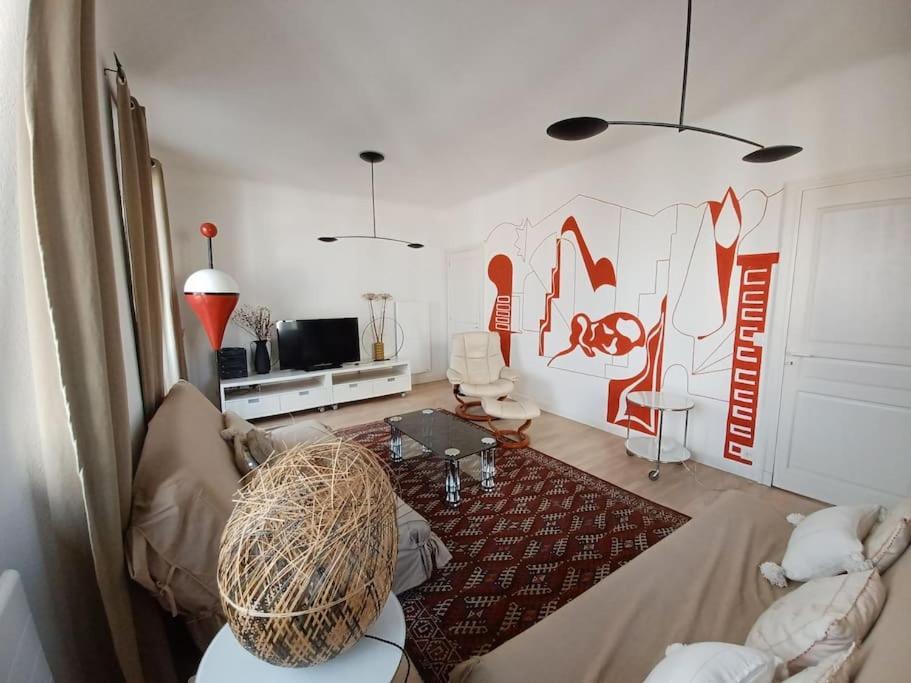 Appartement Tres Bien Situe- Spacieux - Calme - Parking Биарриц Экстерьер фото