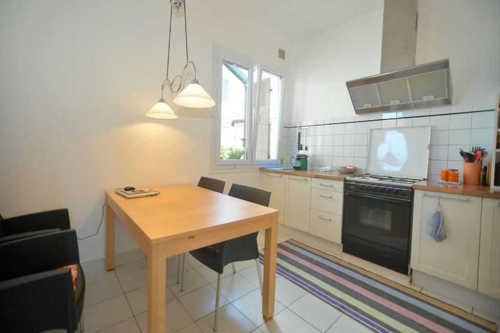 Appartement Tres Bien Situe- Spacieux - Calme - Parking Биарриц Экстерьер фото