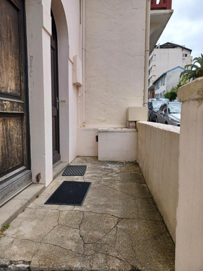 Appartement Tres Bien Situe- Spacieux - Calme - Parking Биарриц Экстерьер фото